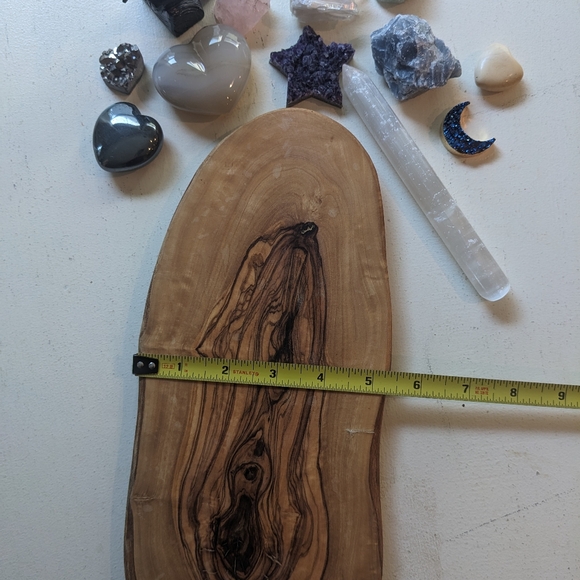 Crystals Set & Wood Board - Picture 7 of 9